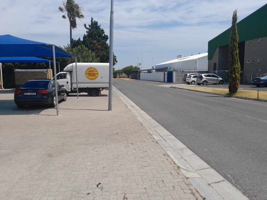 To Let commercial Property for Rent in Somerset West Business Park Western Cape